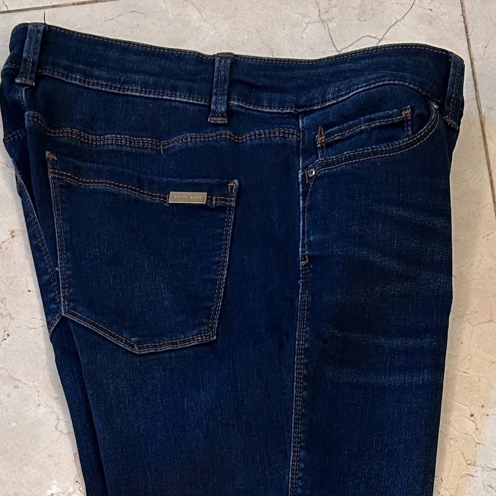 White House Black Market Dark Blue Women's Jeans